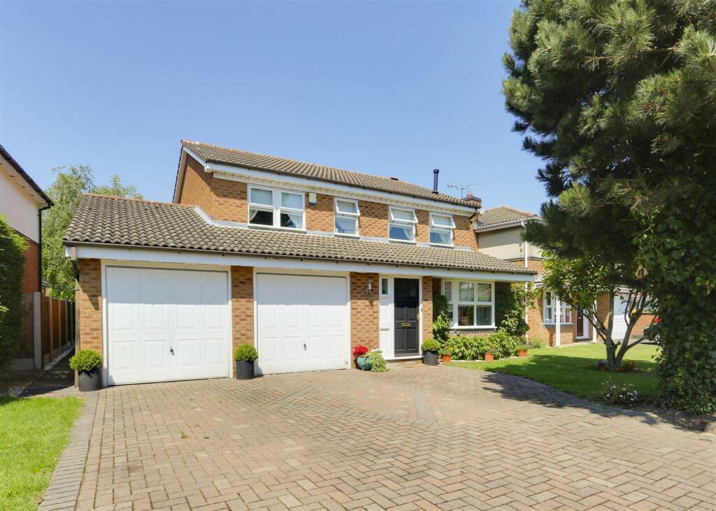 4 bedroom detached house for sale in Swan Meadow, Colwick