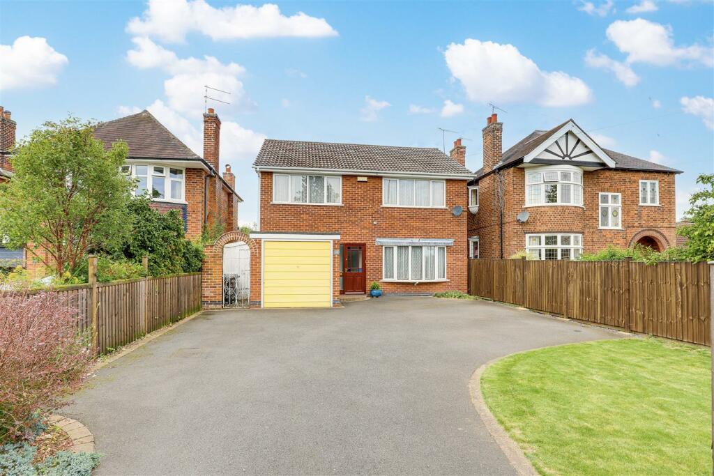 4 bedroom detached house for sale in Loughborough Road, West Bridgford ...