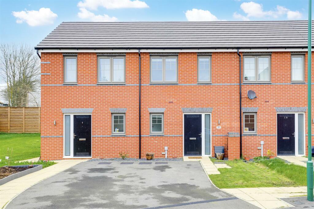 1 bedroom terraced house for sale in Sawyer Crescent, Wollaton, Nottinghamshire, NG8 1BD, NG8