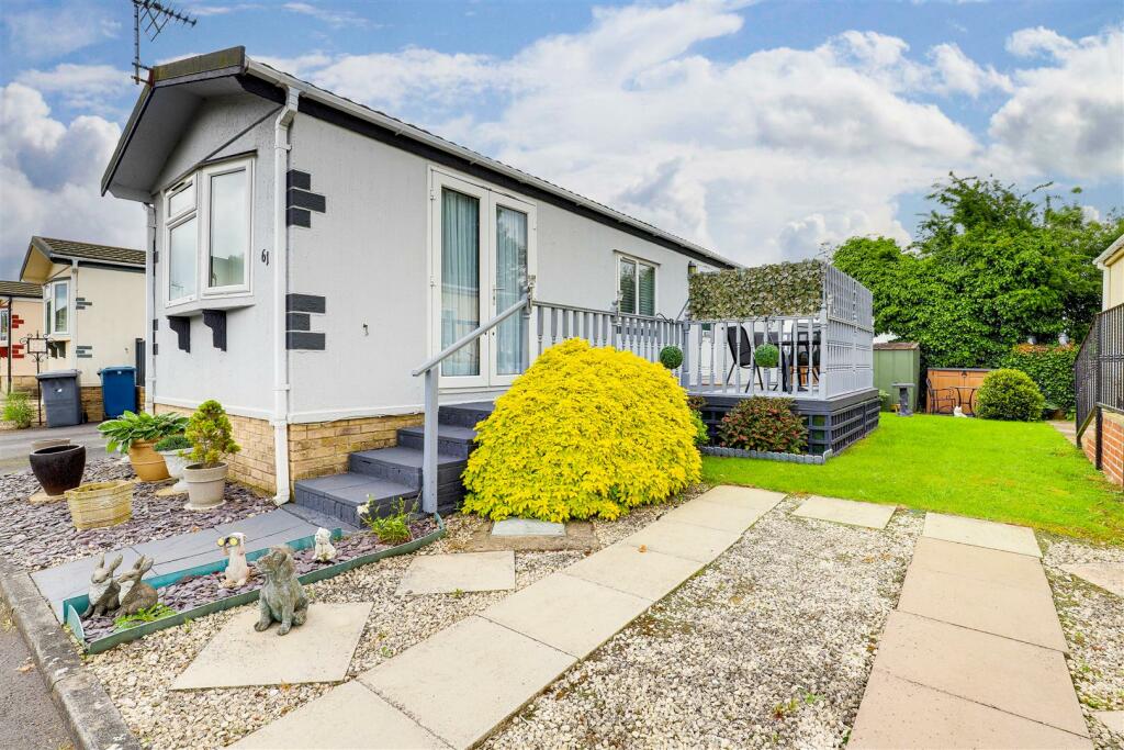 2 bedroom park home for sale in Harby Road, Langar, Nottinghamshire, NG13 9HZ, NG13