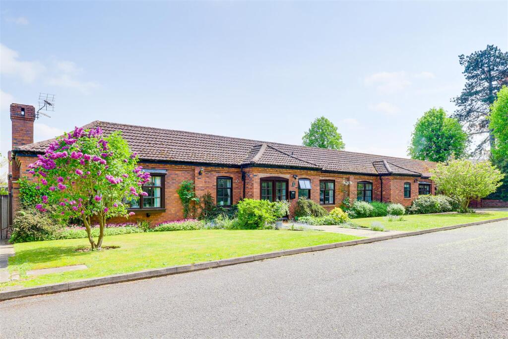 Main image of property: Hill Farm Court, Edwalton, Nottinghamshire, NG12 4DP