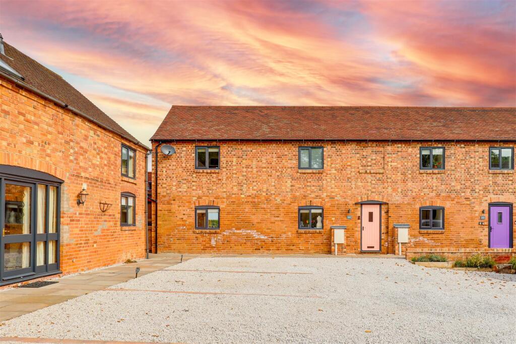 Main image of property: Bunny Hill, Bunny, Nottinghamshire, NG11 6QQ