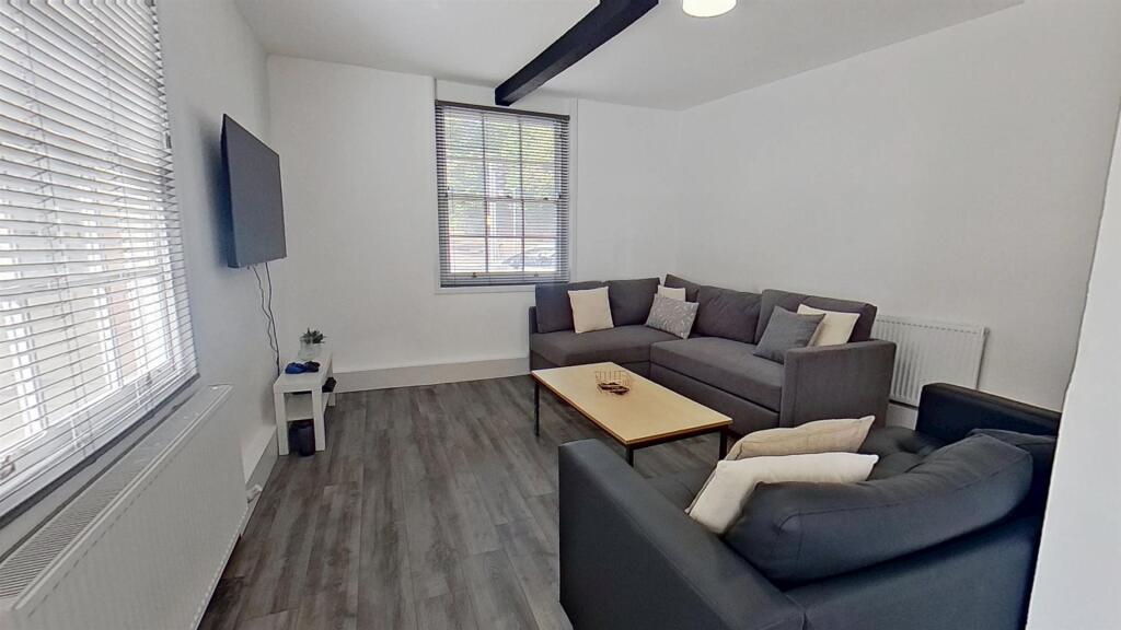 Main image of property: Mansfield Road, Nottingham, Nottinghamshire, NG1 3HW