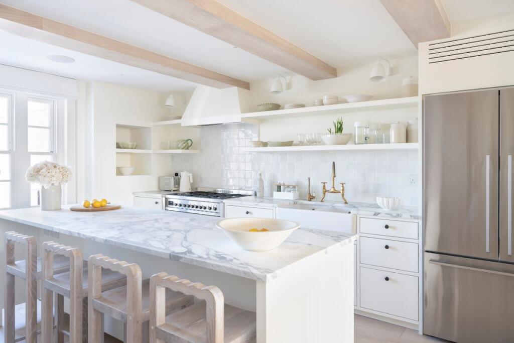 Main image of property: Flat 10, 28 Hyde Park Gardens, London, W2 2NB