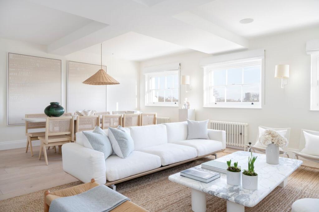 Main image of property: Flat 10, 28 Hyde Park Gardens, London, W2 2NB