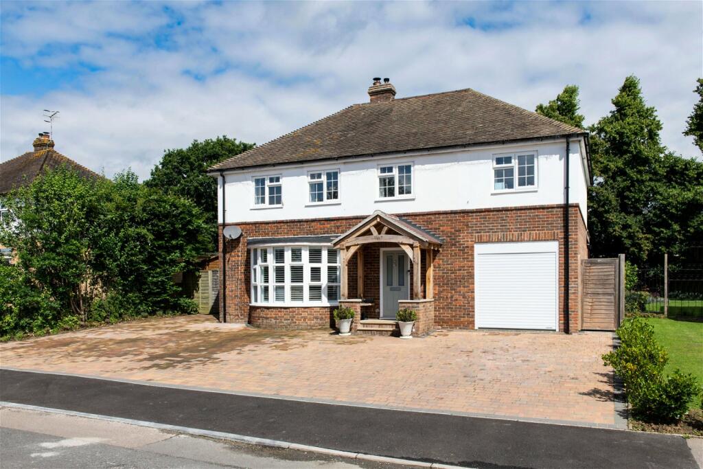 Main image of property: Meadow Lane, Edenbridge, TN8 6HT