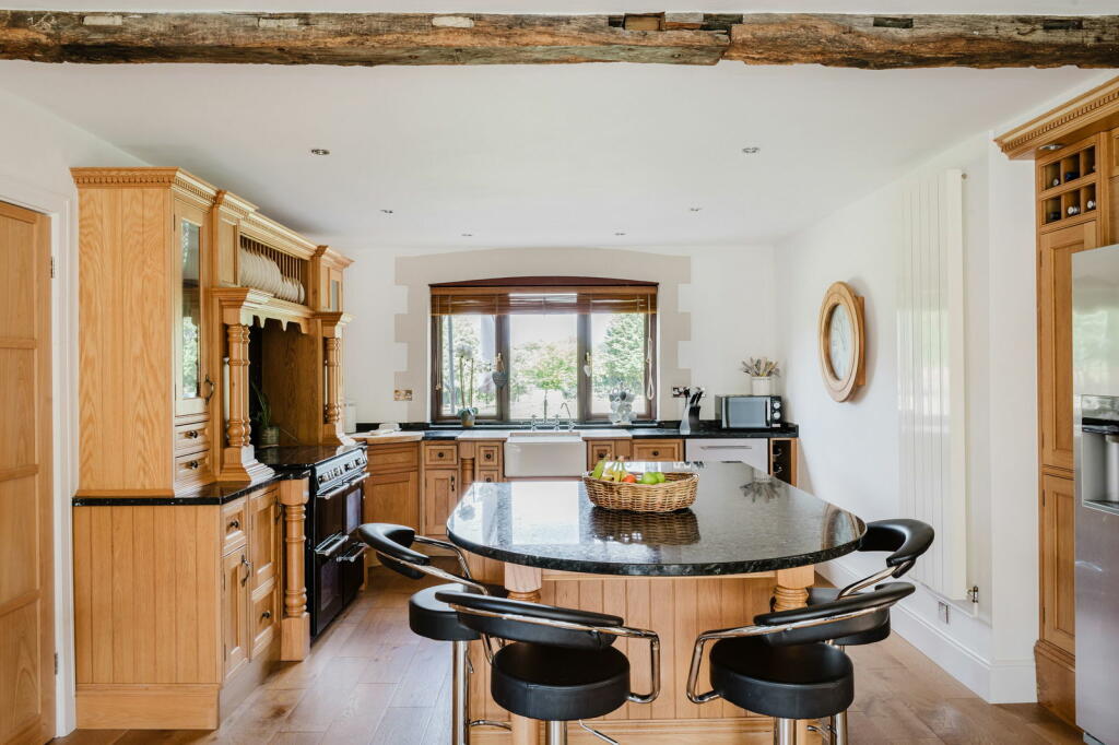 Additional property image - Wrotham Road, Meopham, Gravesend, DA13 0QG