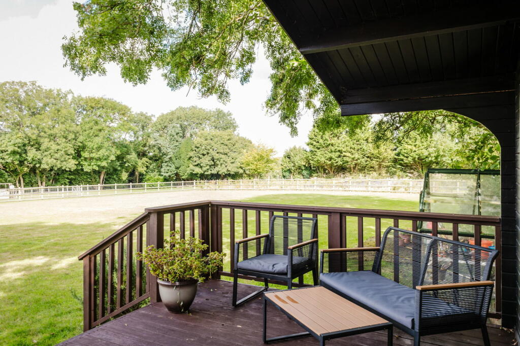 Additional property image - Wrotham Road, Meopham, Gravesend, DA13 0QG