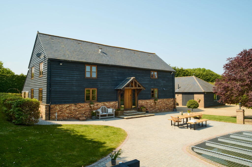 Main image of property: Stockett Lane, East Farleigh, Maidstone, ME15 0QD