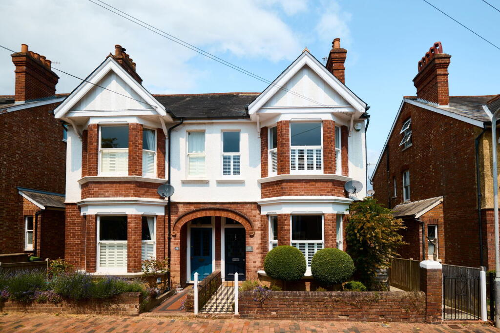 Main image of property: Stephens Road, Tunbridge Wells, TN4 9QA