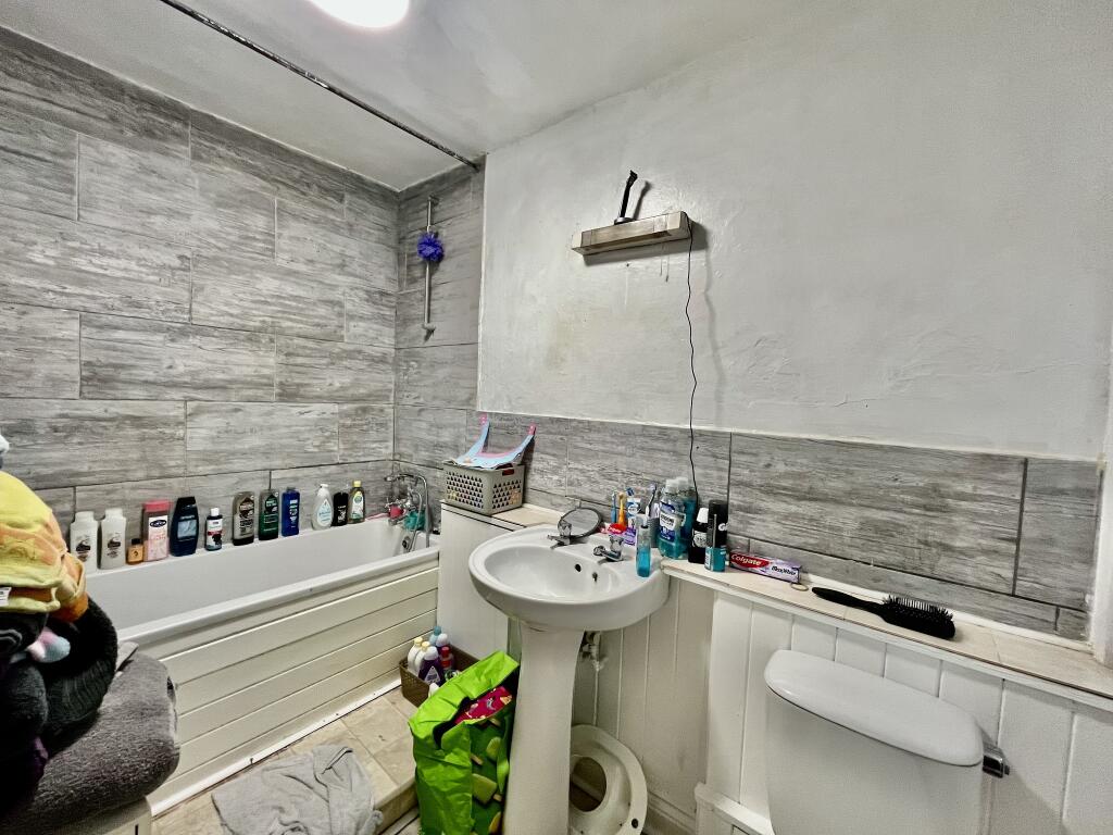 Additional property image - High Street, Templecombe - No onward chain