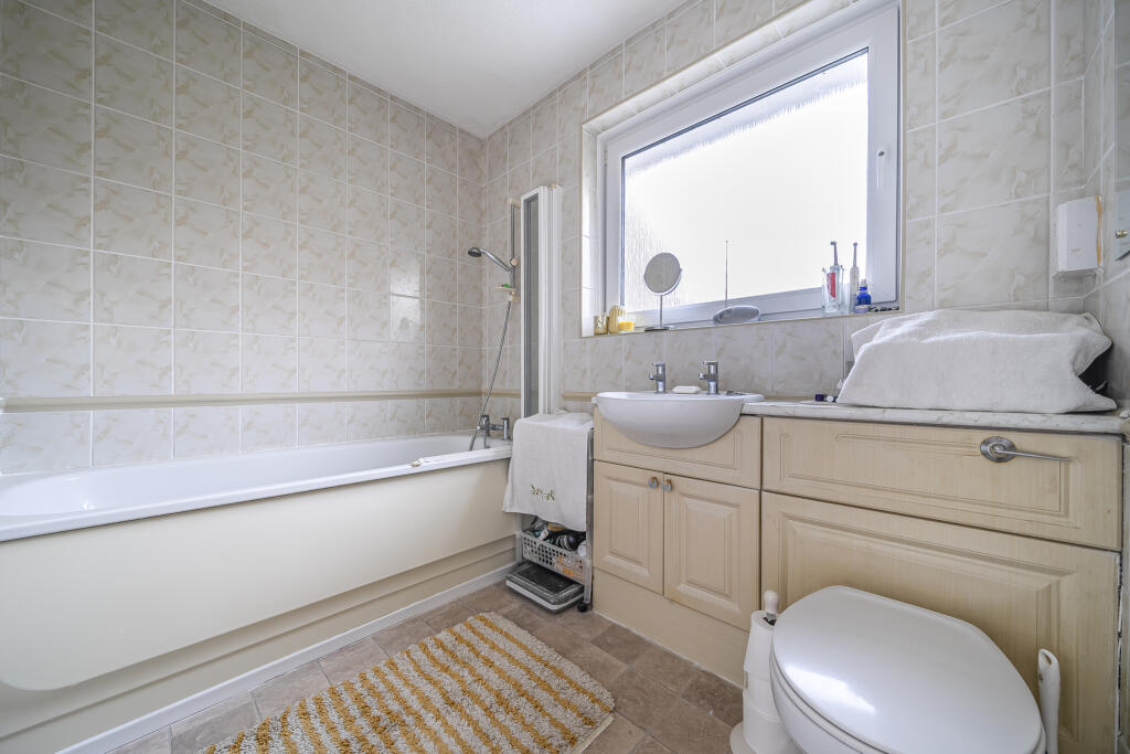 Additional property image - St. Nicholas Close - Popular Cul-de-Sac Location