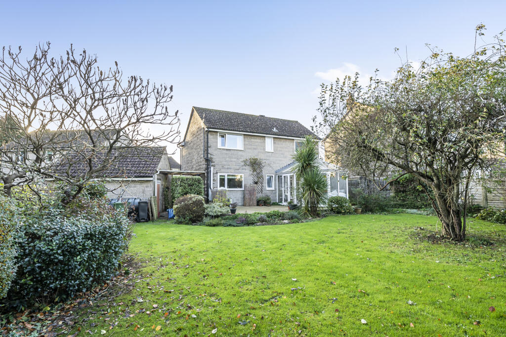 Additional property image - St. Nicholas Close - Popular Cul-de-Sac Location