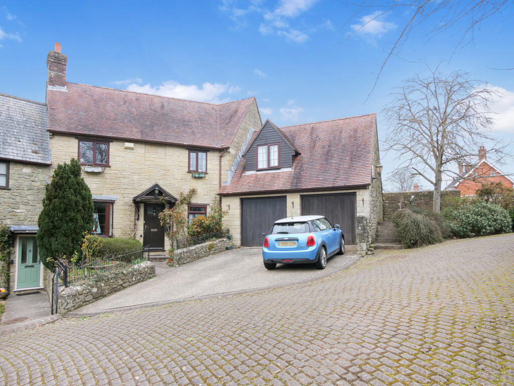 Main image of property: Kings Hill, Shaftesbury - Spectacular Views