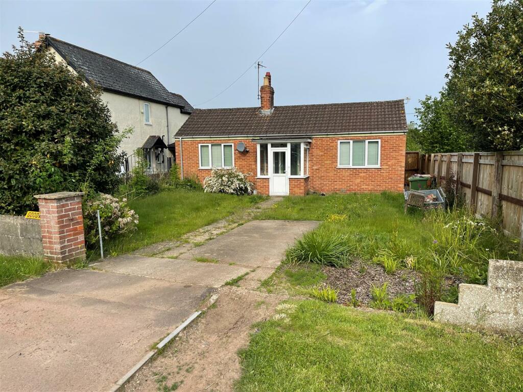 2 bedroom detached bungalow for sale in Main Road, Minsterworth, GL2