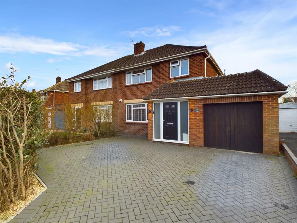 3 bedroom semidetached house for sale in Lavington Drive, Longlevens