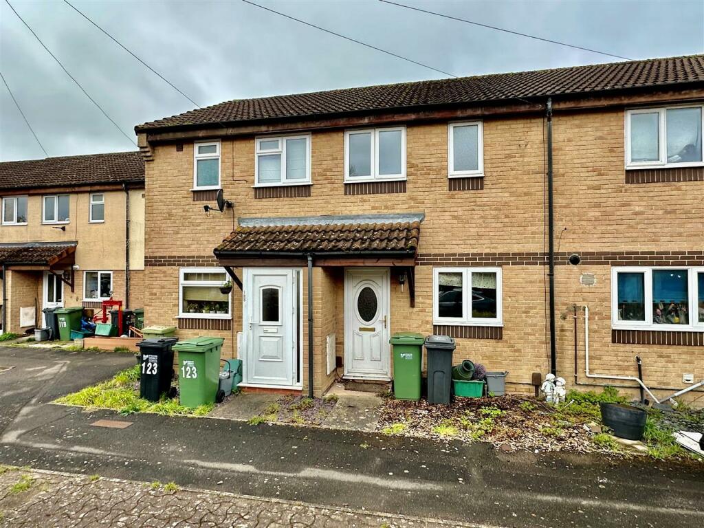 2 bedroom terraced house for sale in Overbrook Road, Hardwicke, Gloucester, GL2