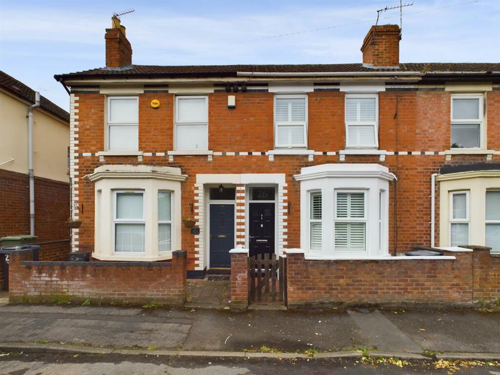 2 bedroom terraced house for sale in Lysons Avenue, Gloucester, GL1