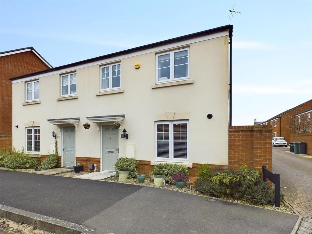 4 bedroom semi-detached house