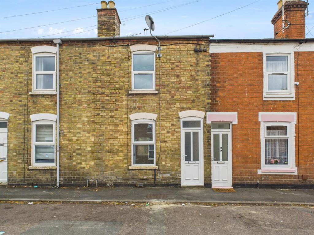 3 bedroom terraced house