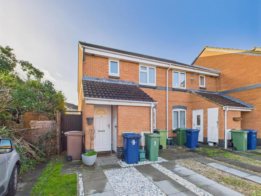 Main image of property: Raleigh Close, Churchdown, Gloucester