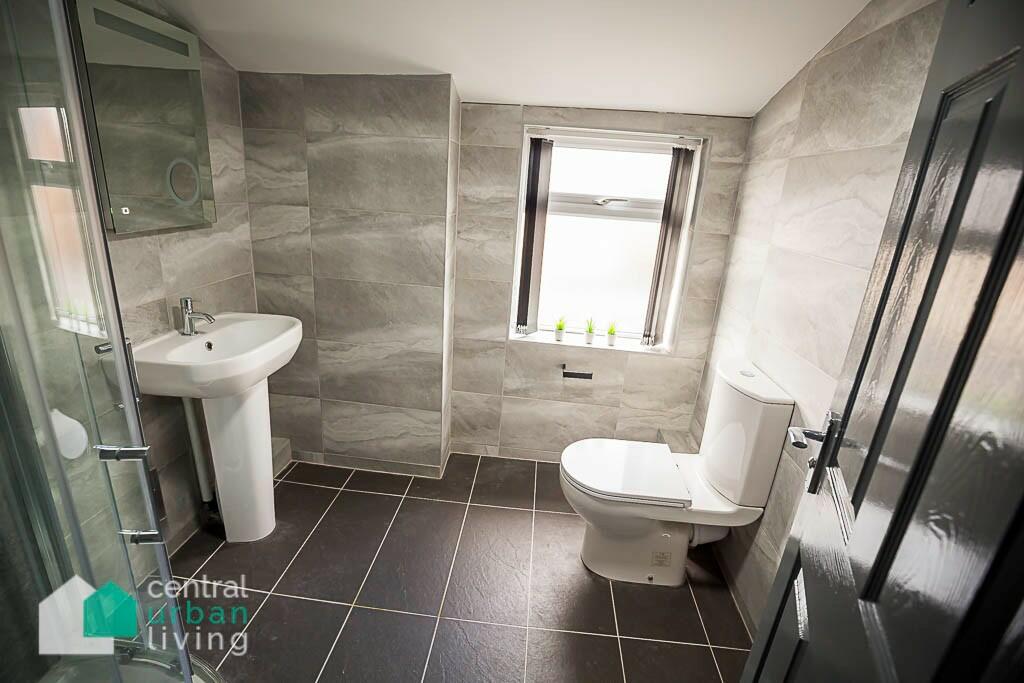 Additional property image - House Share - Catherine Street, Chester, CH1