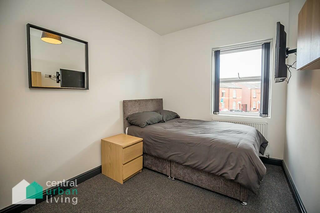 Additional property image - House Share - Catherine Street, Chester, CH1
