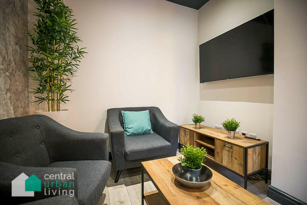 Additional property image - House Share - Catherine Street, Chester, CH1