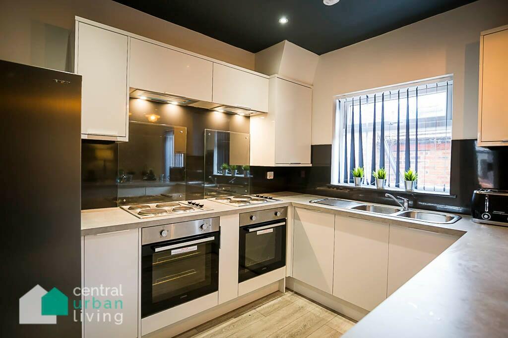 Additional property image - House Share - Catherine Street, Chester, CH1