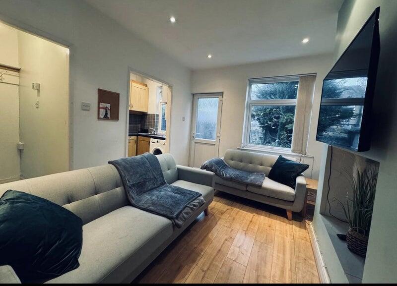 Main image of property: City Centre House Share