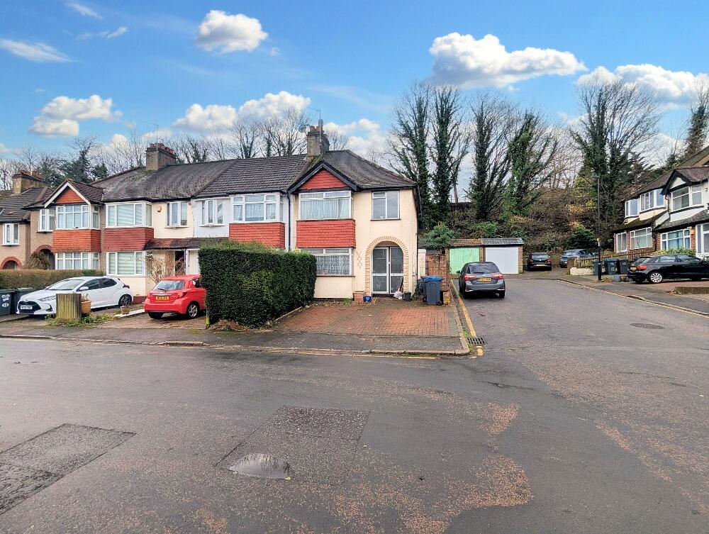 Main image of property: Glenn Avenue, Purley, Croydon(London Borough), CR8