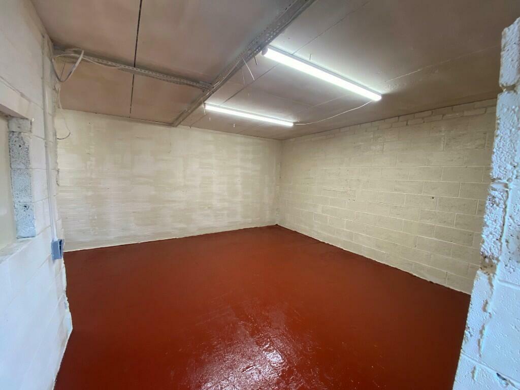 Light industrial facility for sale in Units 10&11 Cleveland Street