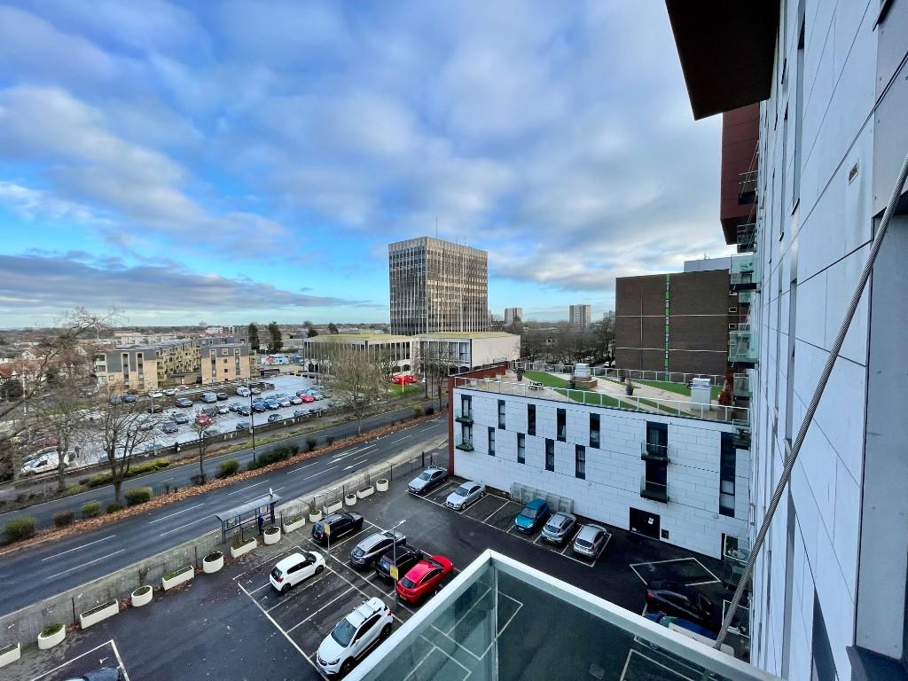 2 bedroom apartment for sale in Beaumont Court, Victoria Avenue