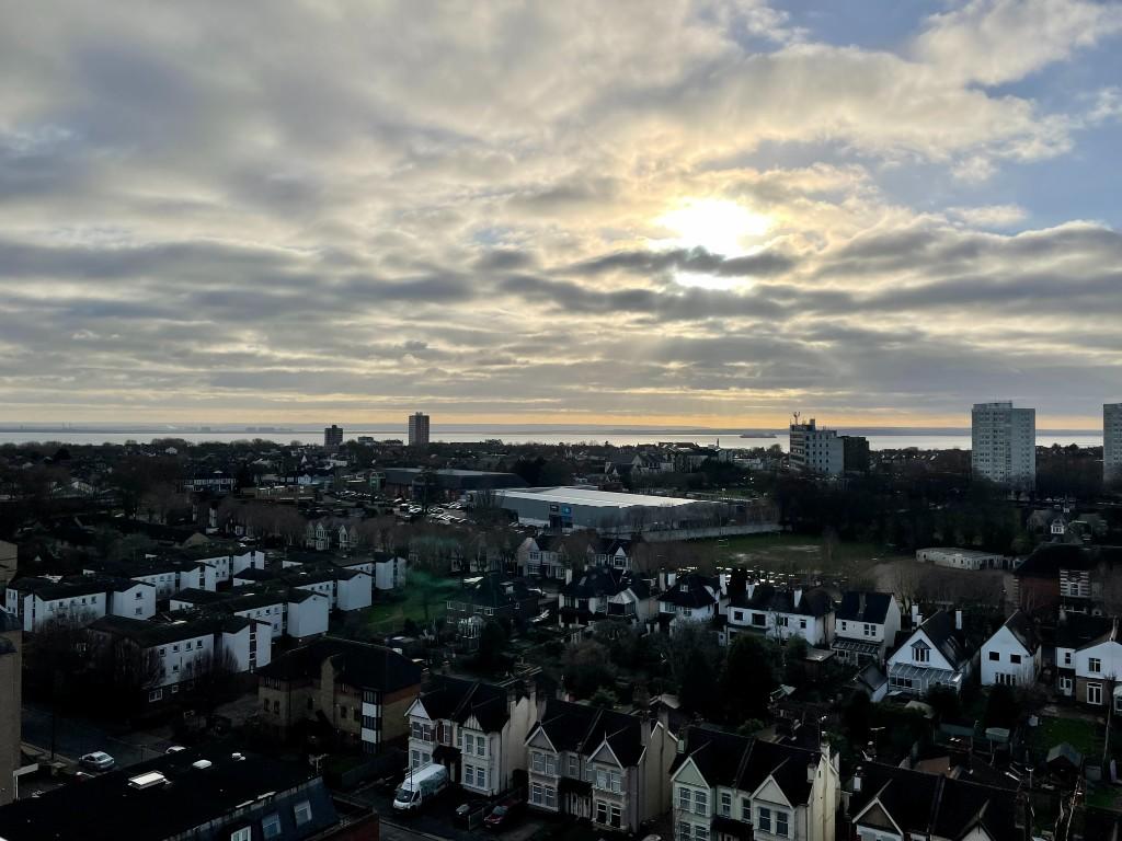 2 bedroom apartment for sale in Beaumont Court, Victoria Avenue