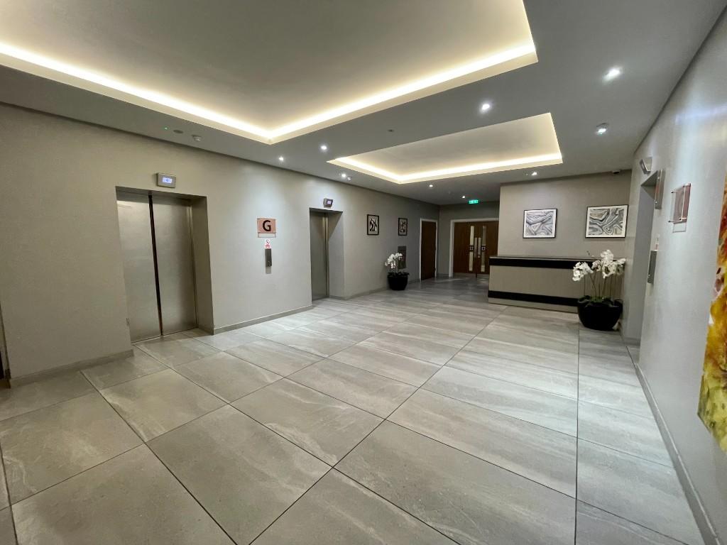 2 bedroom apartment for sale in Beaumont Court, Victoria Avenue