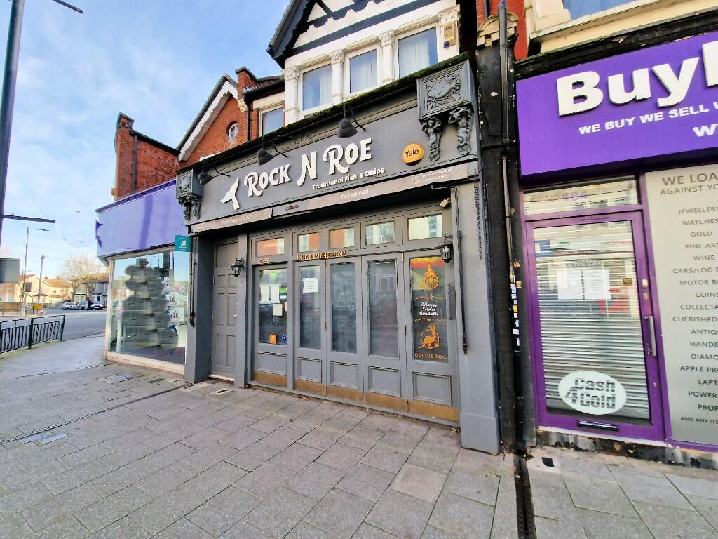 Restaurant for rent in Hamlet Court Road, WestcliffOnSea, Essex, SS0
