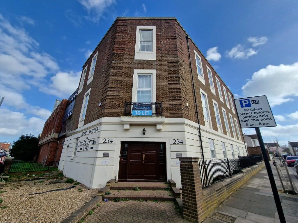 1 bedroom flat for rent in Southchurch Road, SouthendOnSea, Essex, SS1