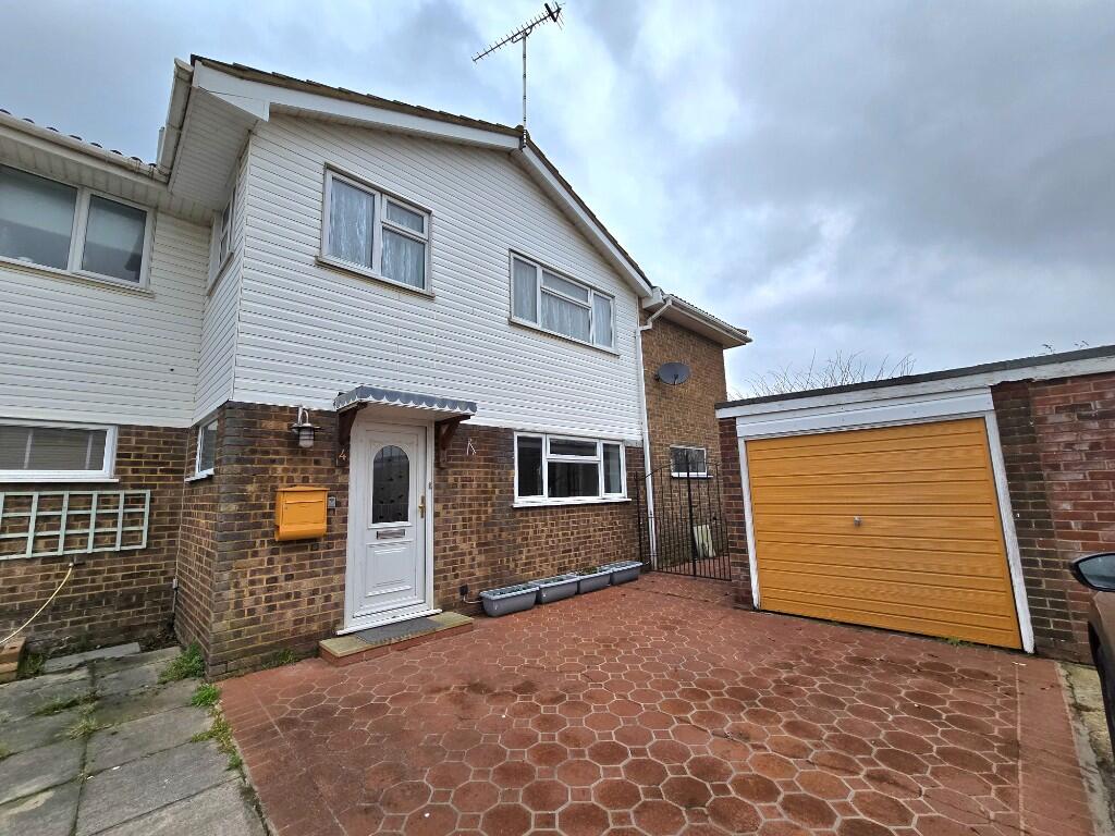 4 bedroom semi-detached house