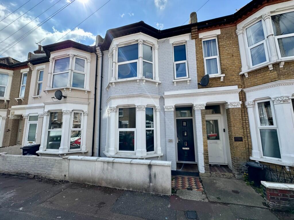 Main image of property: Gordon Road, Southend-On-Sea, Essex, SS1