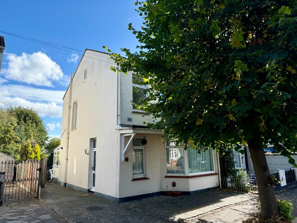 Main image of property: Lyme Road, Southend-On-Sea, Essex, SS2
