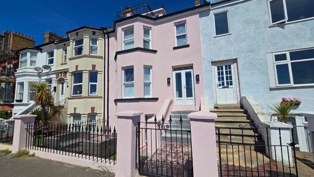 Main image of property: Eastern Esplanade, Southend-On-Sea, Essex, SS1