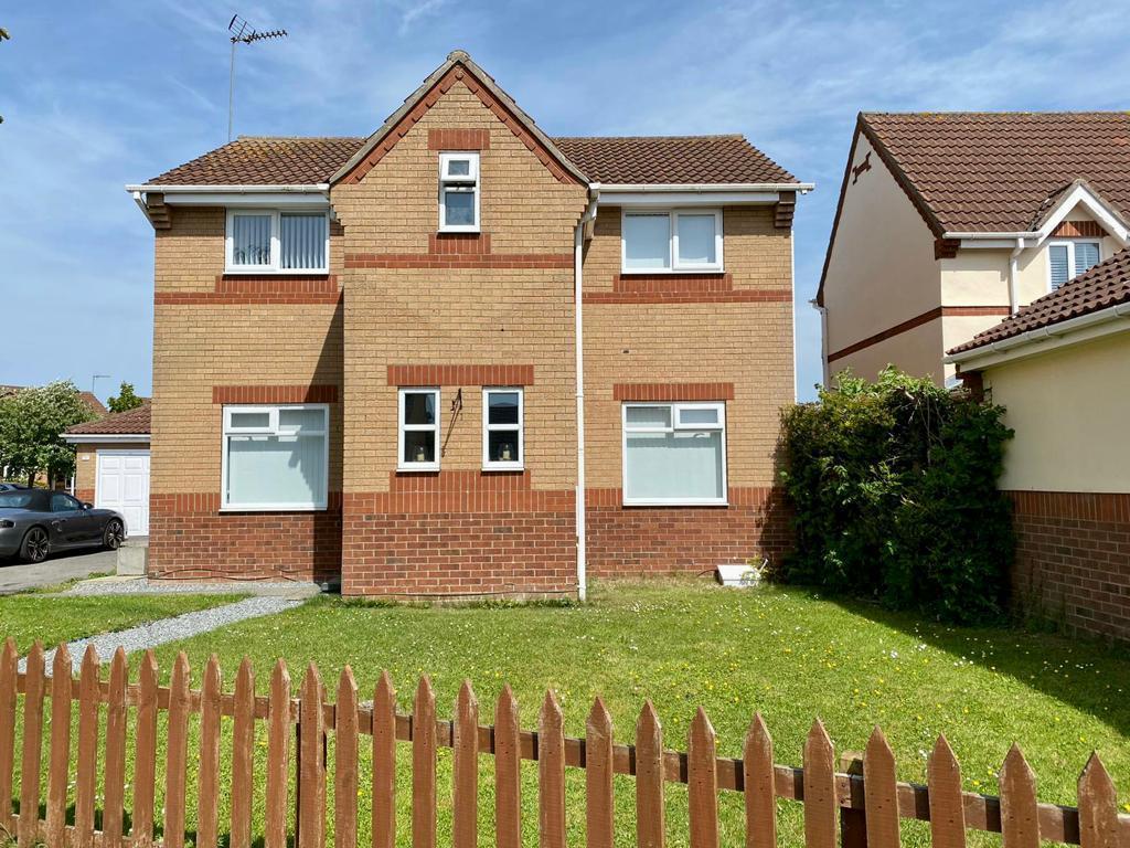 4 bedroom detached house for sale in Cheyne Garth, Hornsea, HU18