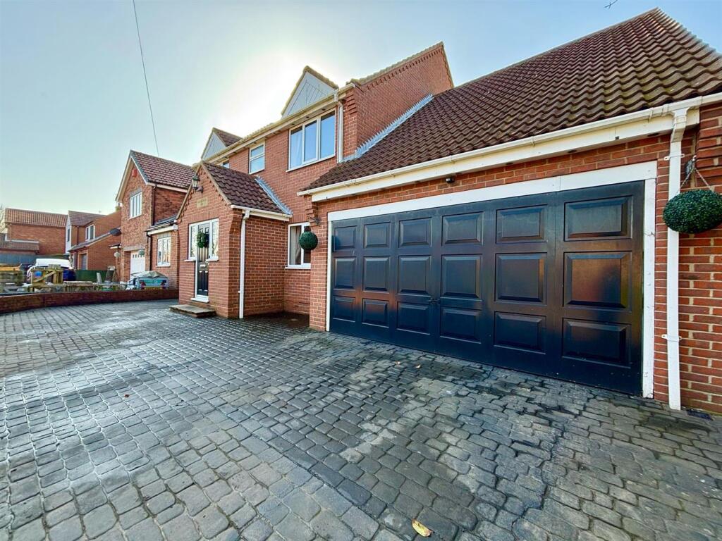 Main image of property: Main Road, Humbleton, Hull