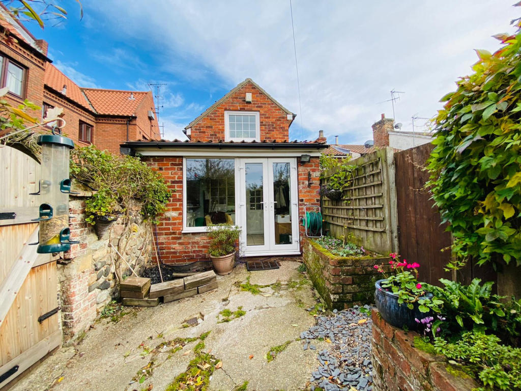 3 bedroom terraced house for sale in Holly Cottage 44 Southgate