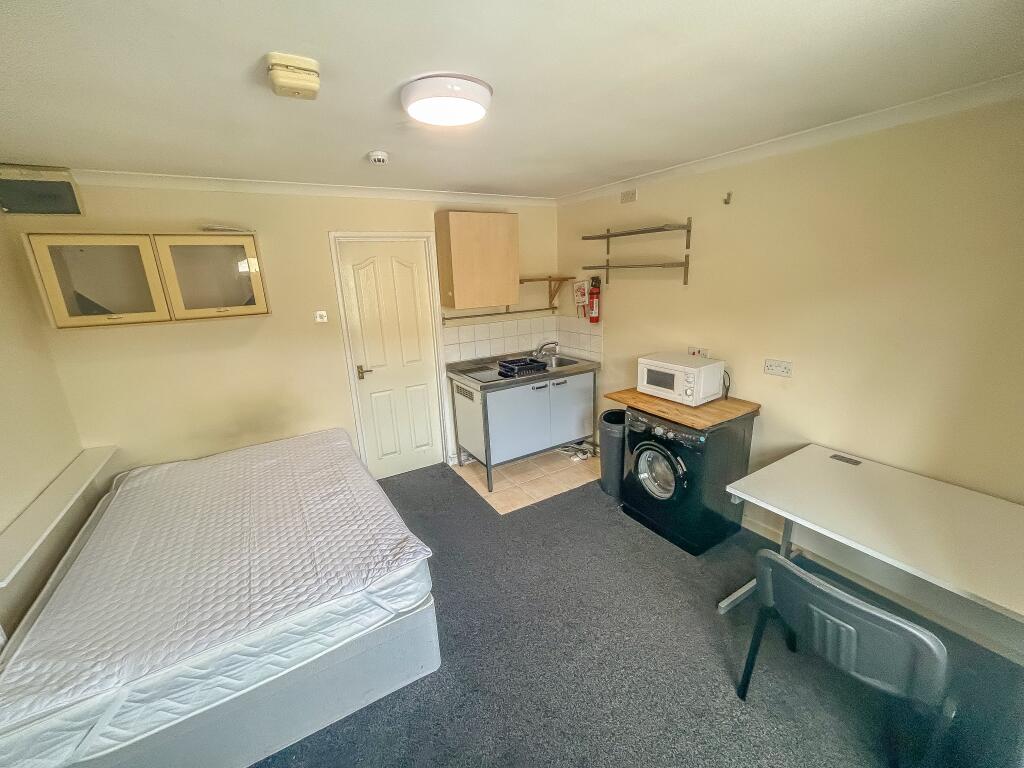 Main image of property: Broadway, Treforest, Pontypridd