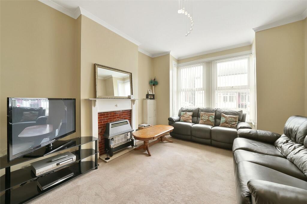 3 bedroom end of terrace house for sale in Brandville Road, West ...