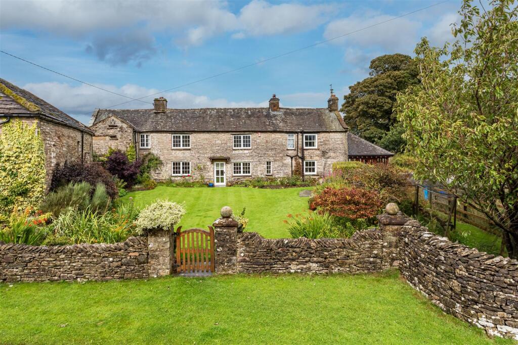 Main image of property: Town Head House, Ravenstonedale