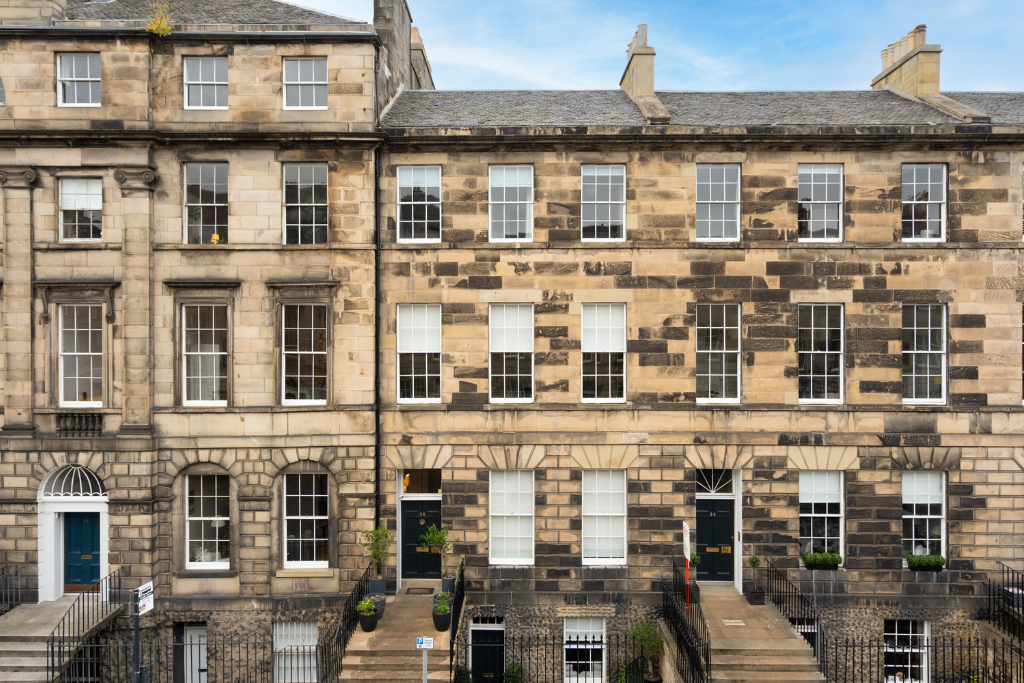 Main image of property: 36/2 Great King Street, Edinburgh, EH3