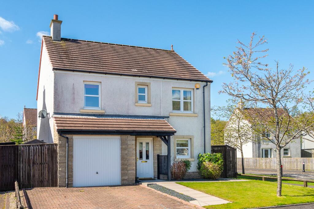 4 bedroom detached house for sale in Village Green, Lennoxtown, G66