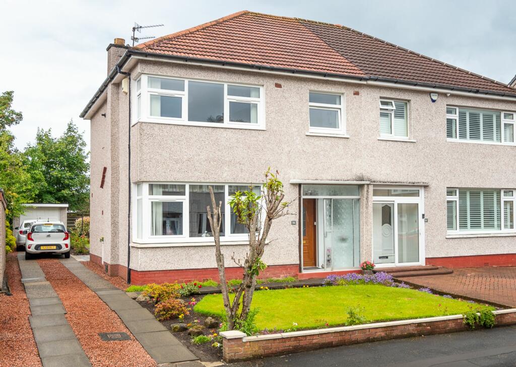 3 bedroom semidetached house for sale in Cloan Crescent, G64